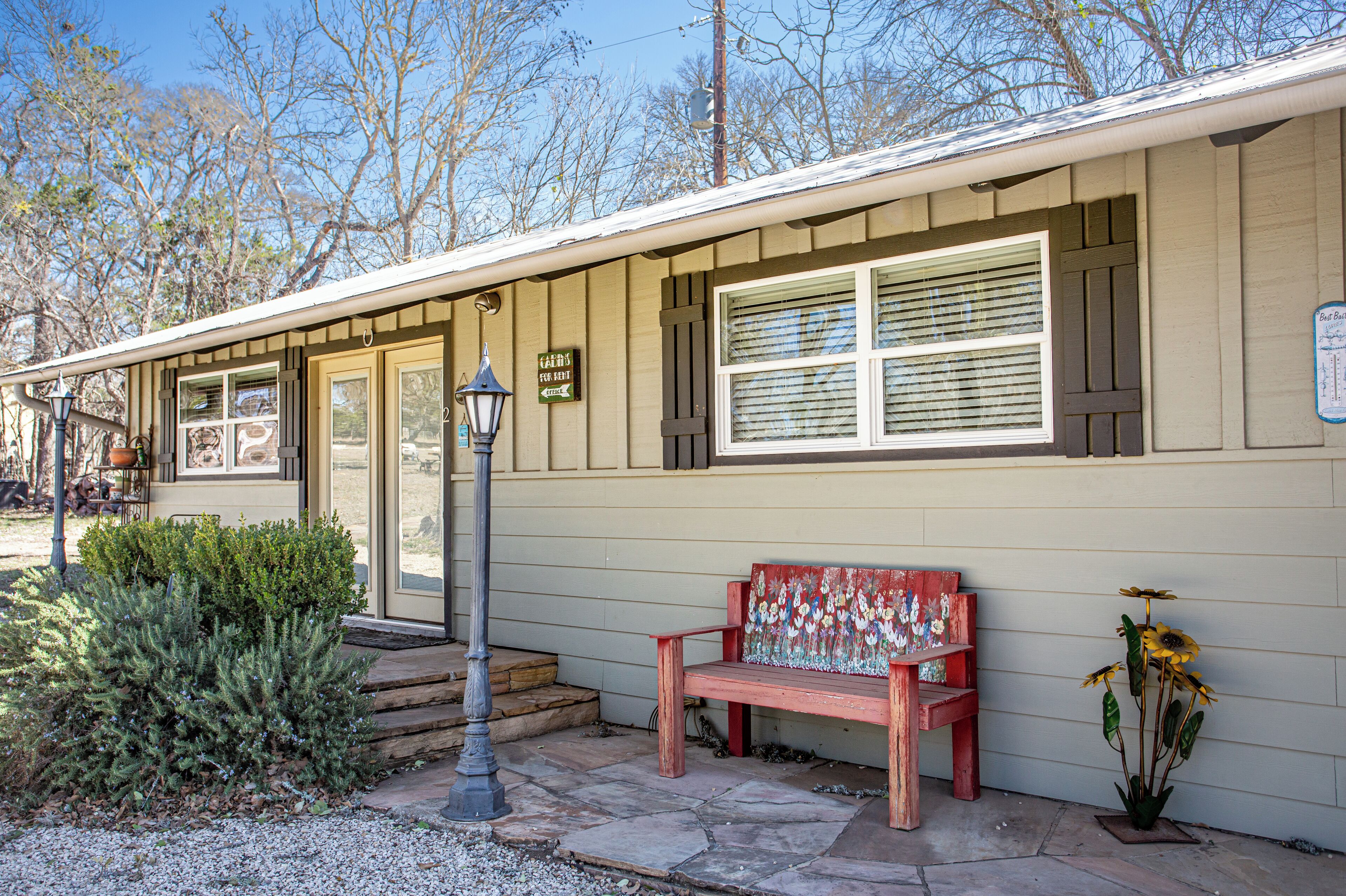 المنشأة من الخارج