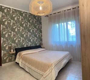 2 bedrooms, iron/ironing board, free WiFi, bed sheets - Casa Giorgia welcomes you to the greenery of the Delta with its relaxing quietness (Rosolina)