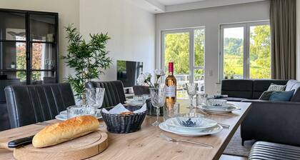 Moderne Ferienwohnung mit Balkon in Zuschen