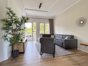 Apartment | Living room - Modern Holiday Apartment in Zuschen (Winterberg)