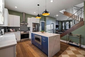 Microwave, oven, stovetop, dishwasher