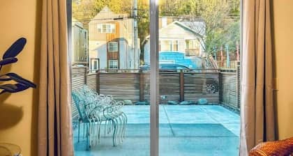 1/2 Block 2 Beach • Parking • Large Patio • EnSuite Bath