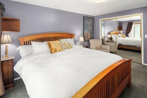 2 bedrooms, internet, bed sheets - QAnne Hideaway•PrivateDeck•Jacuzzi Tub•CA King•BBQ (Seattle)