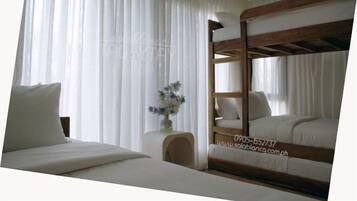 Geluiddichte muren, een strijkplank/strijkijzer