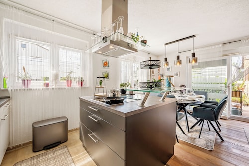 Retreat Living • Sauna - Garden - Parking lot