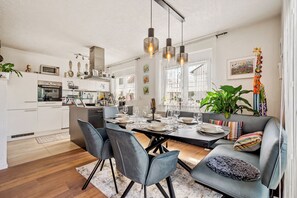 Dining - Retreat Living • Sauna - Garden - Parking lot (Bensheim)