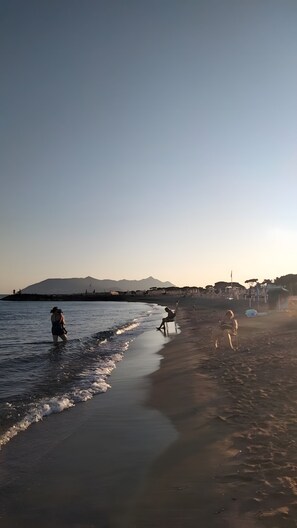 Tæt på stranden