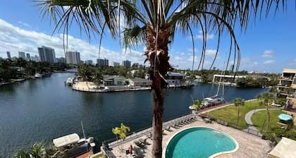Golden Isles Hallandale Water view