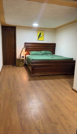 Basic Room, Patio | Desk, free WiFi - Fusto (San Pablo del Lago)