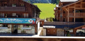 Exterior detail - Wifi, 150m from ski slopes, 1st floor, terrace, parking, tv, ski locker, 42m², Les Gets (Les Gets)