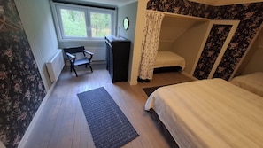 Family Quadruple Room | Iron/ironing board, free WiFi