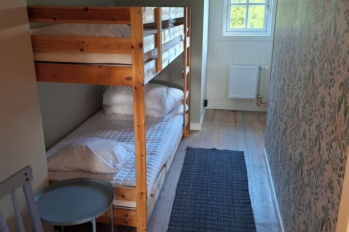 Rom – basic, ikke-røyk | Strykejern/-brett, reiseseng for barn, wi-fi (inkludert) og sengetøy