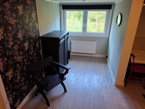 Family Quadruple Room | Iron/ironing board, free WiFi