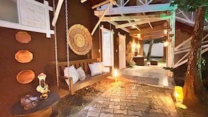 Deluxe Suite | Terrace/patio