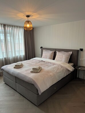 1 habitación, wifi y ropa de cama