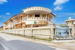 Exterior - Hotel O Manahan Near Stadium Manahan Solo Formerly Atma Bhakti (Laweyan)