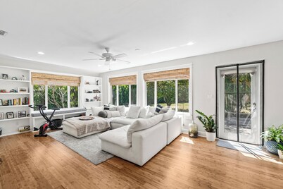 ★★★★★ Delray Beach Getaway w/ Spacious Yard, Grill & Steps to Atlantic Avenue