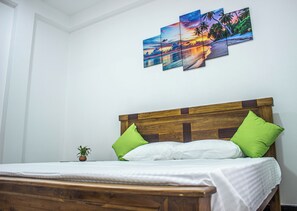 1 bedroom, WiFi, bed sheets