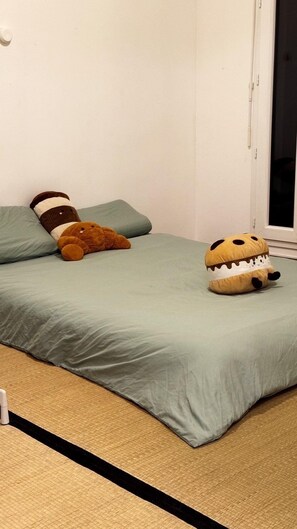1 bedroom, WiFi, bed sheets - Private room - Garden & terrace (Noisy-le-Sec)