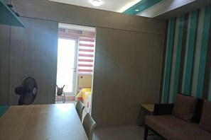 Unclassified image, 3 of 16, button - Grass Residence tower2 2011 (Quezon City)