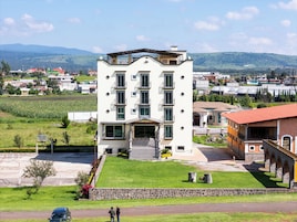 Fachada de la propiedad