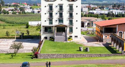 Quinta Candela Hotel