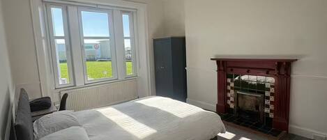 5 chambres, fer et planche Ă repasser, accĂšs au Wi-Fi (inclus)