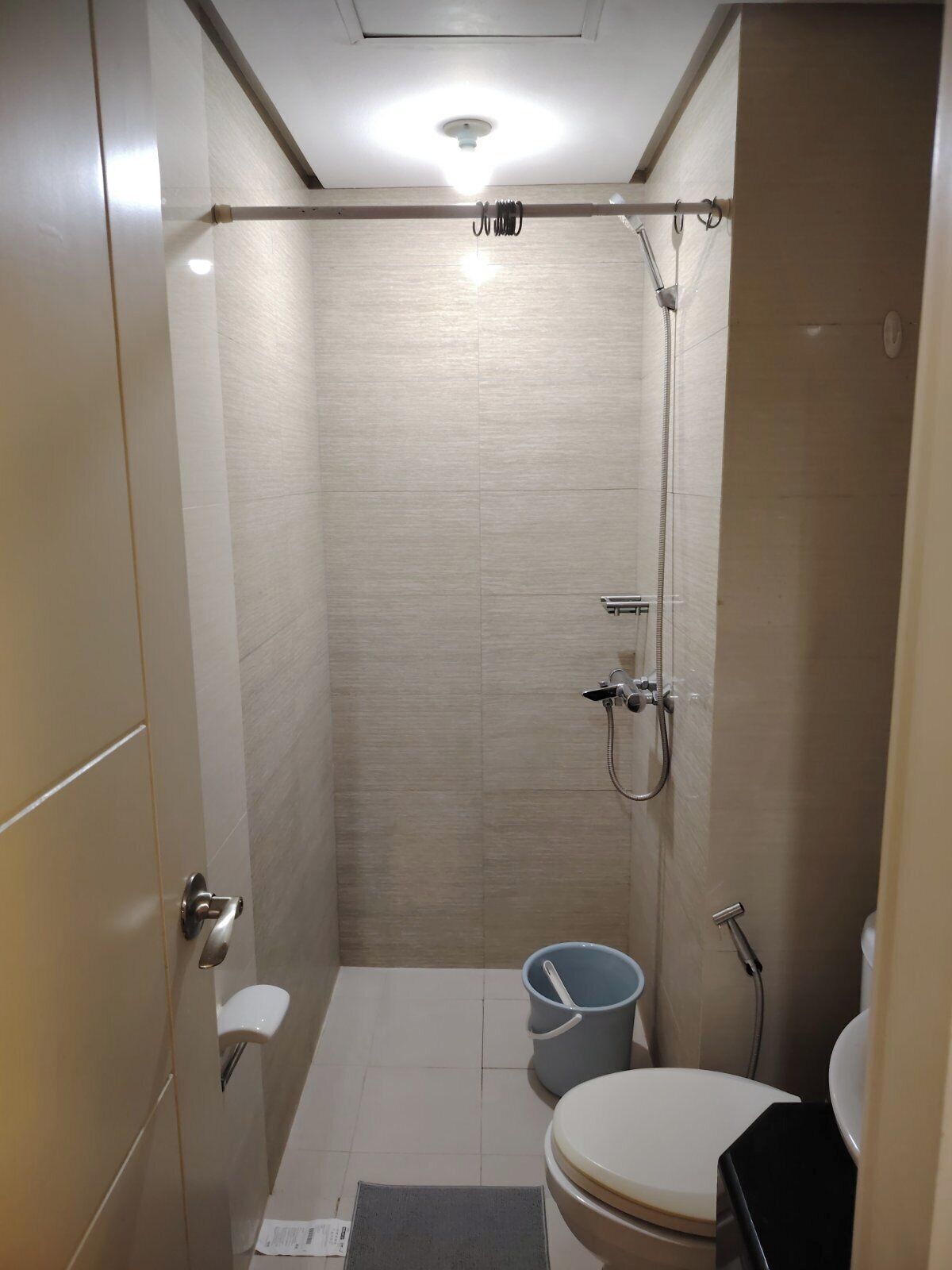 ダブルルーム シティビュー | バスルーム | タオル、トイレットペーパー