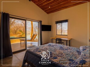 3 habitaciones, escritorio, tabla de planchar con plancha y wifi gratis 