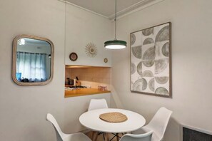 Unclassified image, 4 of 9, button - Humble Abode near Station, Costco, Eastland (Heathmont)