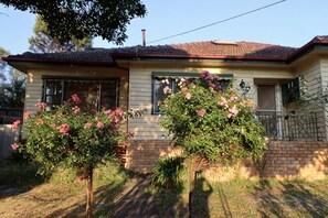 Unclassified image, 2 of 9, button - Humble Abode near Station, Costco, Eastland (Heathmont)
