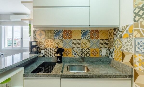 Basic Apartment | Private kitchen