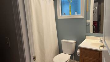 Toallas, papel higiénico