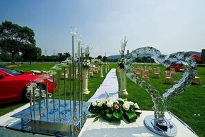 Khu tổ chức tiệc cưới trong nhà