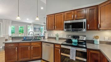 Microwave, oven, stovetop, dishwasher