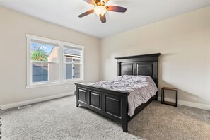 4 chambres, accès au Wi-Fi (inclus), literie fournie