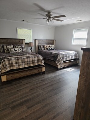 4 bedrooms, Internet, bed sheets