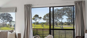 Reserve View Retreat - Waihi Beach Holiday Home