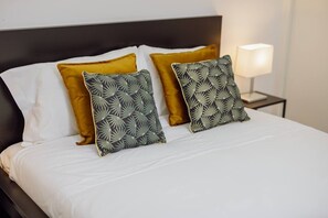 3 室のベッドルーム、WiFi、ベッドシーツ