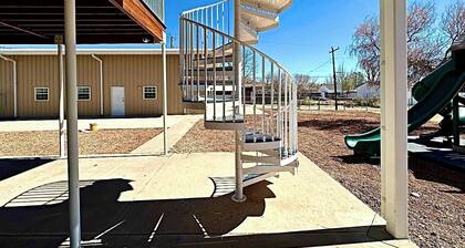Downtown 4-bedroom house with views and lots of space