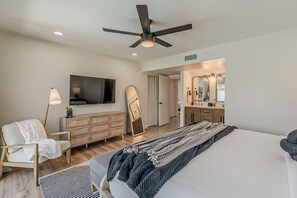 4 室のベッドルーム、アイロン / アイロン台、旅行用ベビーベッド、WiFi (無料)