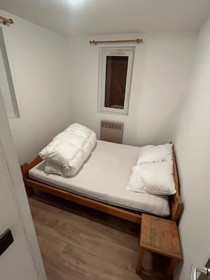 2 bedrooms
