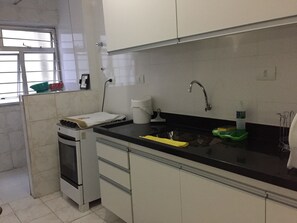 Micro-ondes, plaque de cuisson