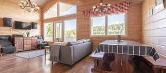 Spacious 3BR Cabin & Sauna | Karkutahko 1B