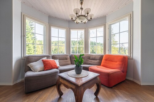 Modern cottage with Hot Tub and Private Sauna Close to the Tahko Ski Slopes