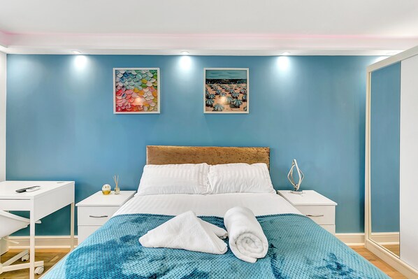 1 makuuhuone, silitysrauta/-lauta, vuodevaatteet