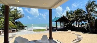 Che Beach House