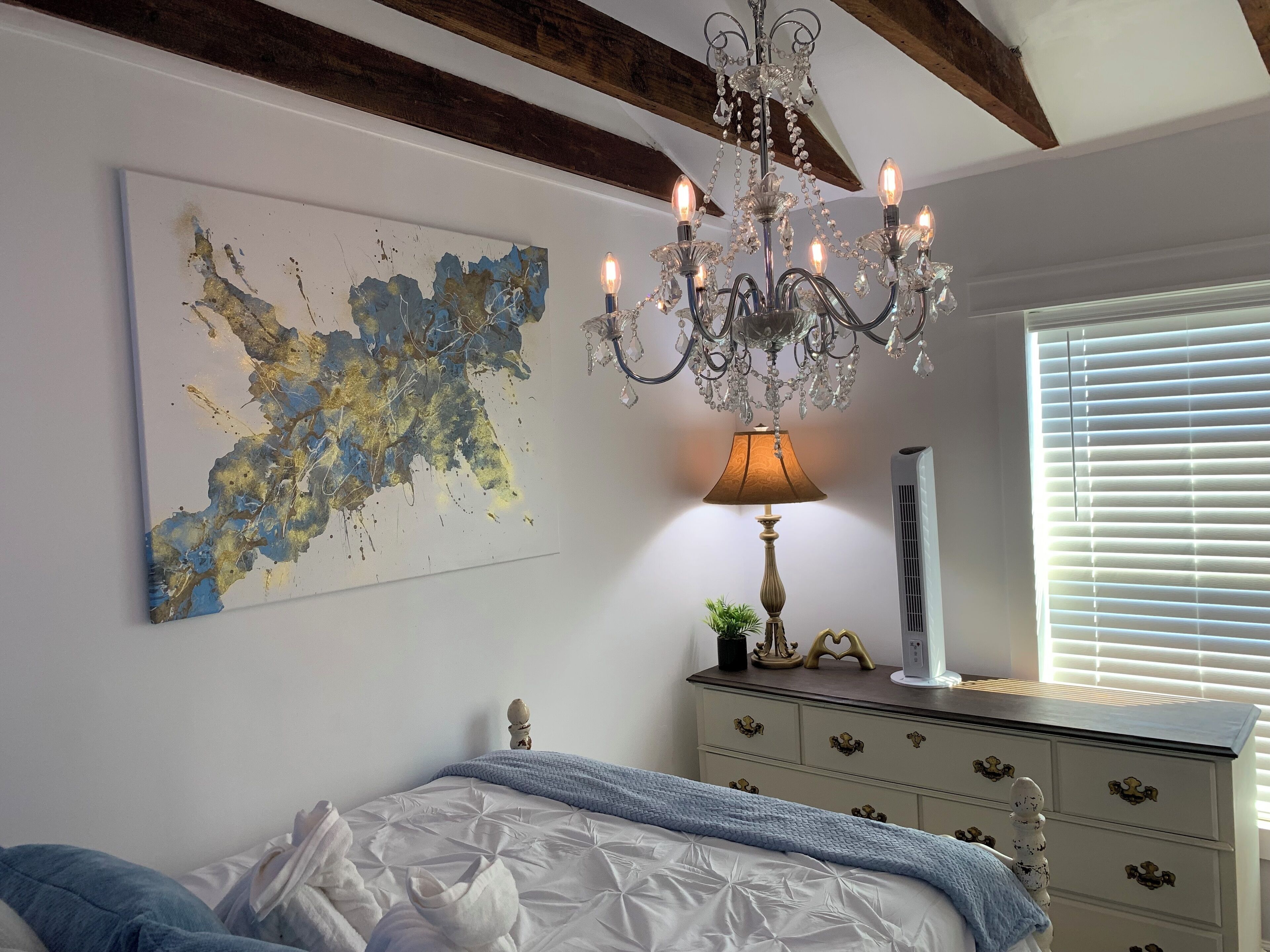 1 soverom, strykejern/-brett, wi-fi (inkludert) og sengetøy