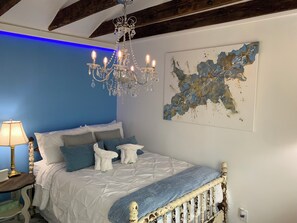 1 bedroom, iron/ironing board, free WiFi, bed sheets