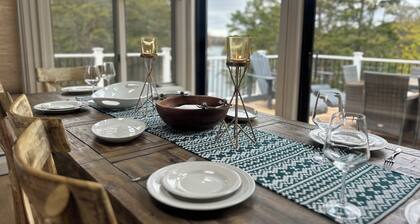 Beautiful 5-bedroom close to skiing, Hudson and indoor fireplace